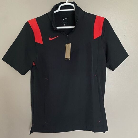 Nike Football Coach Men's Black and Red Sideline  Shirt DJ5113-011 Size Small - Picture 1 of 3